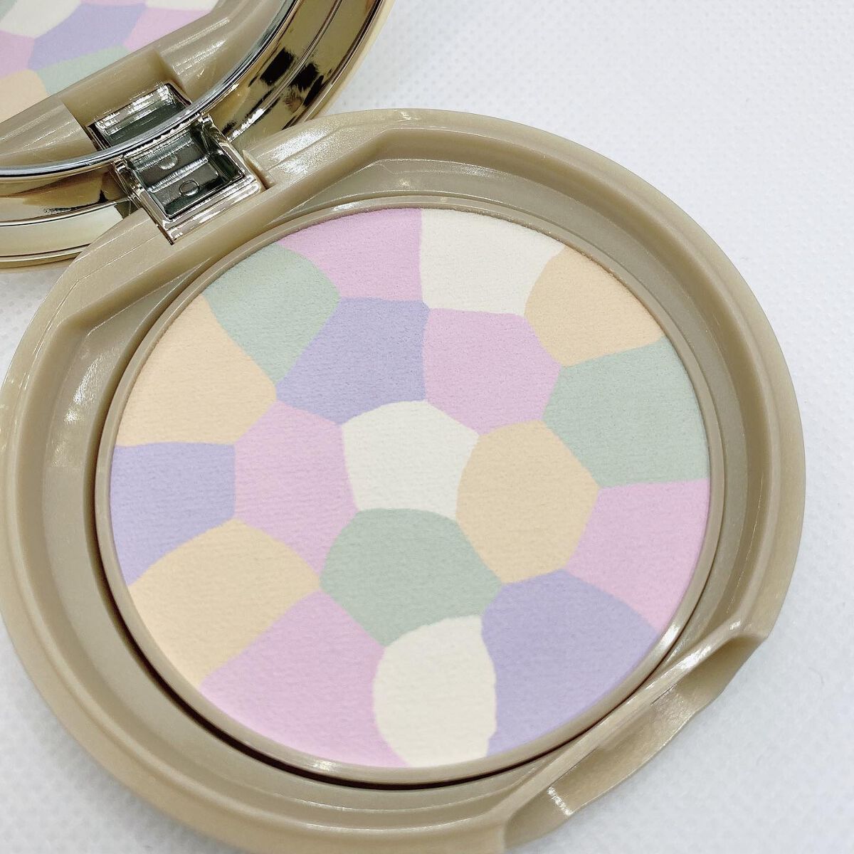 マシュマロフィニッシュパウダー　～Abloom～/キャンメイク/プレストパウダーを使ったクチコミ（2枚目）