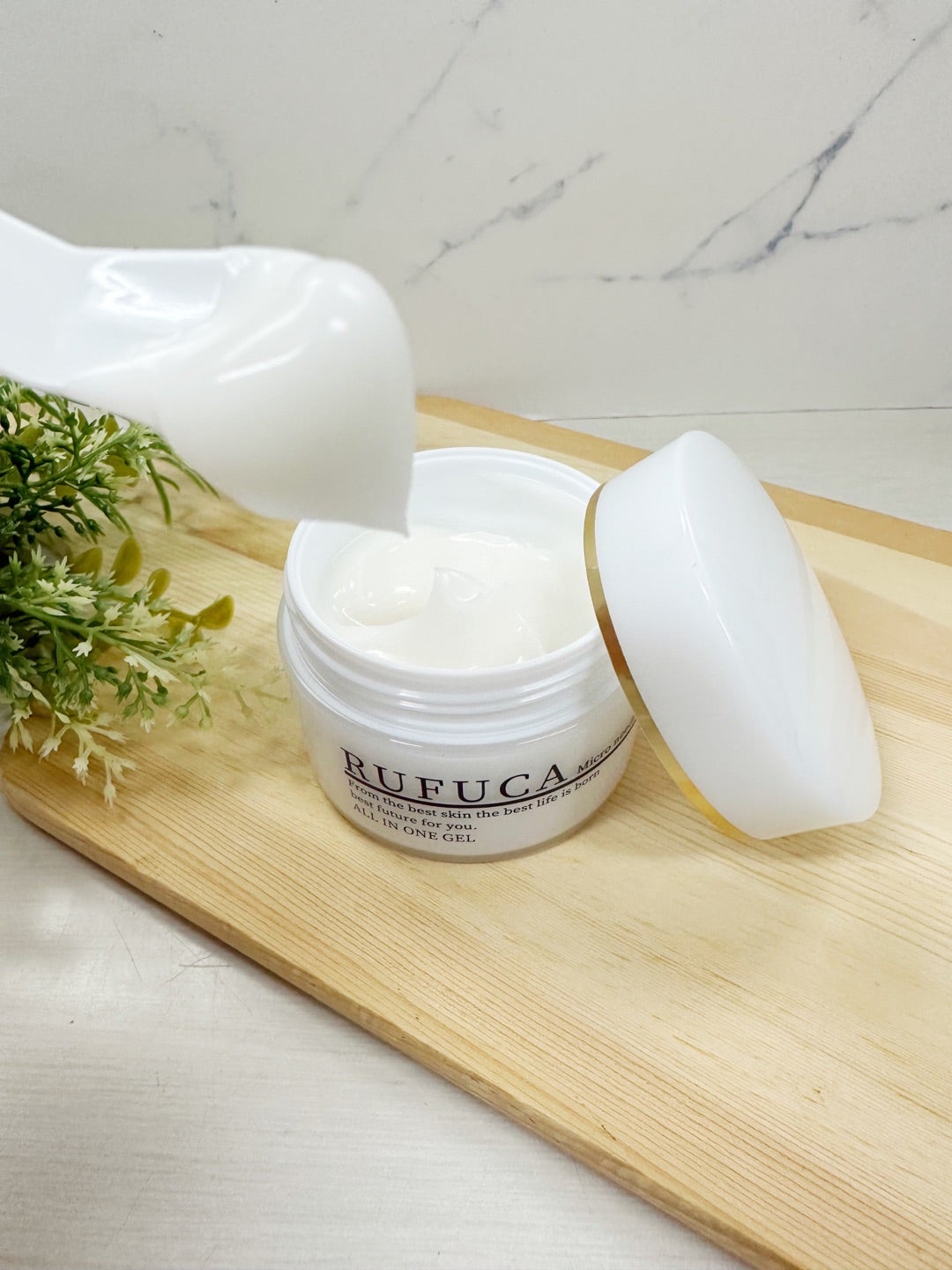 オールインワンジェル/RUFUCA/オールインワン化粧品を使ったクチコミ（2枚目）