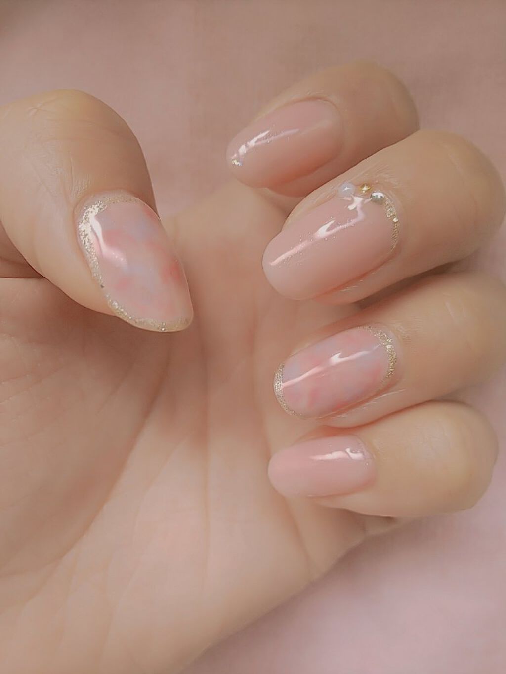 manaka on LIPS 「★☆セリアジェルを使った春のピンクネイル☆★装飾はシンプルに、..」(2枚目)