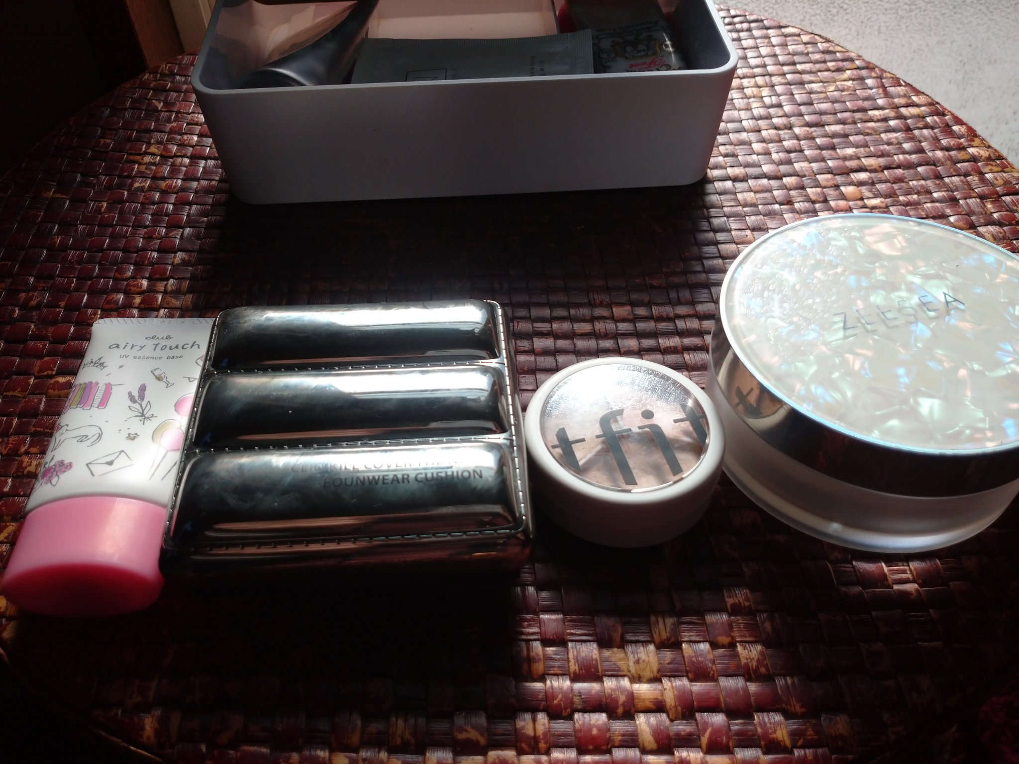 3色フローラアイパレット 03 チューリップ/LEEMEMBER/アイシャドウパレットを使ったクチコミ（1枚目）