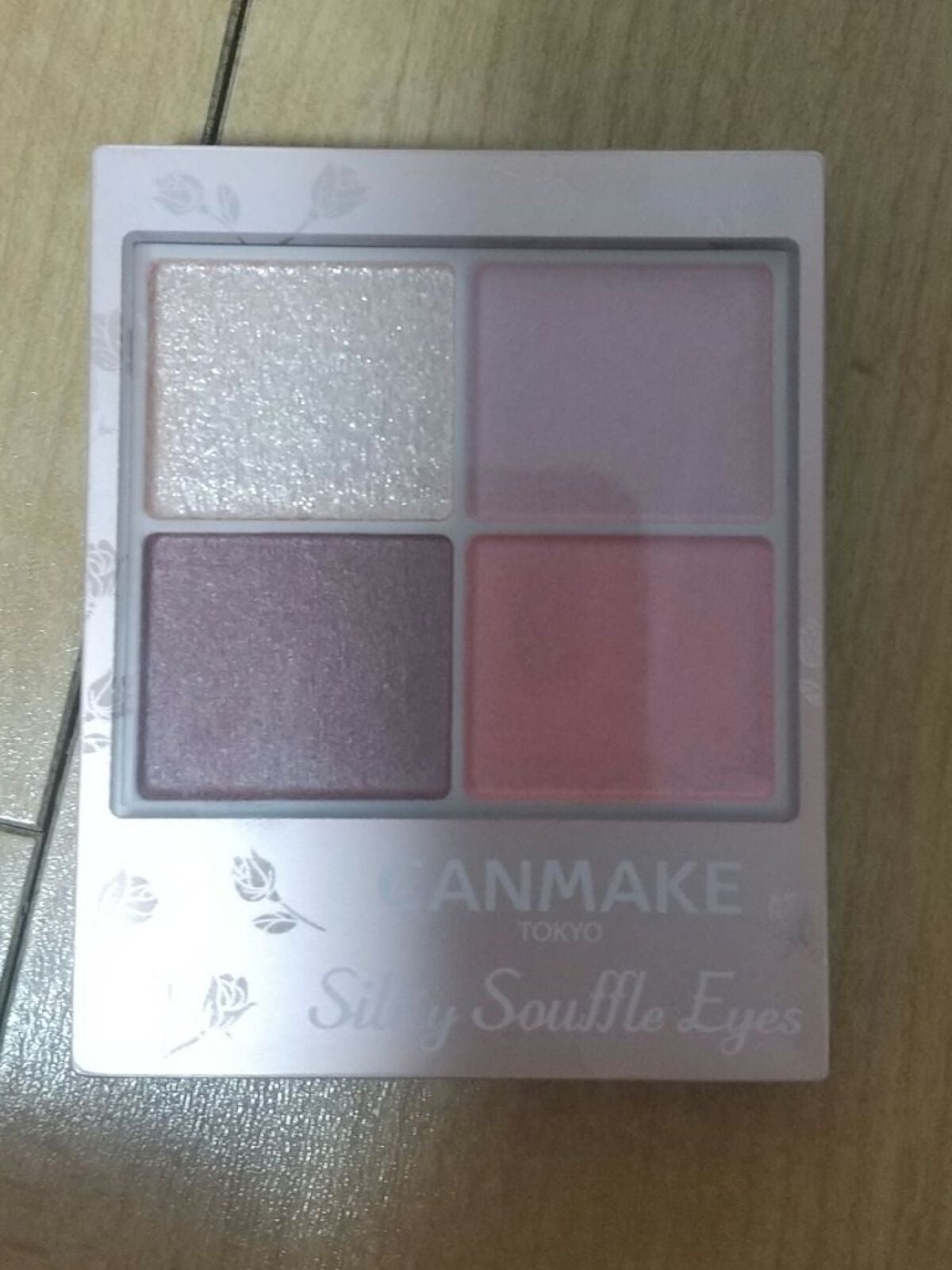 シルキースフレアイズ(マットタイプ)/キャンメイク/アイシャドウパレットを使ったクチコミ(1枚目)