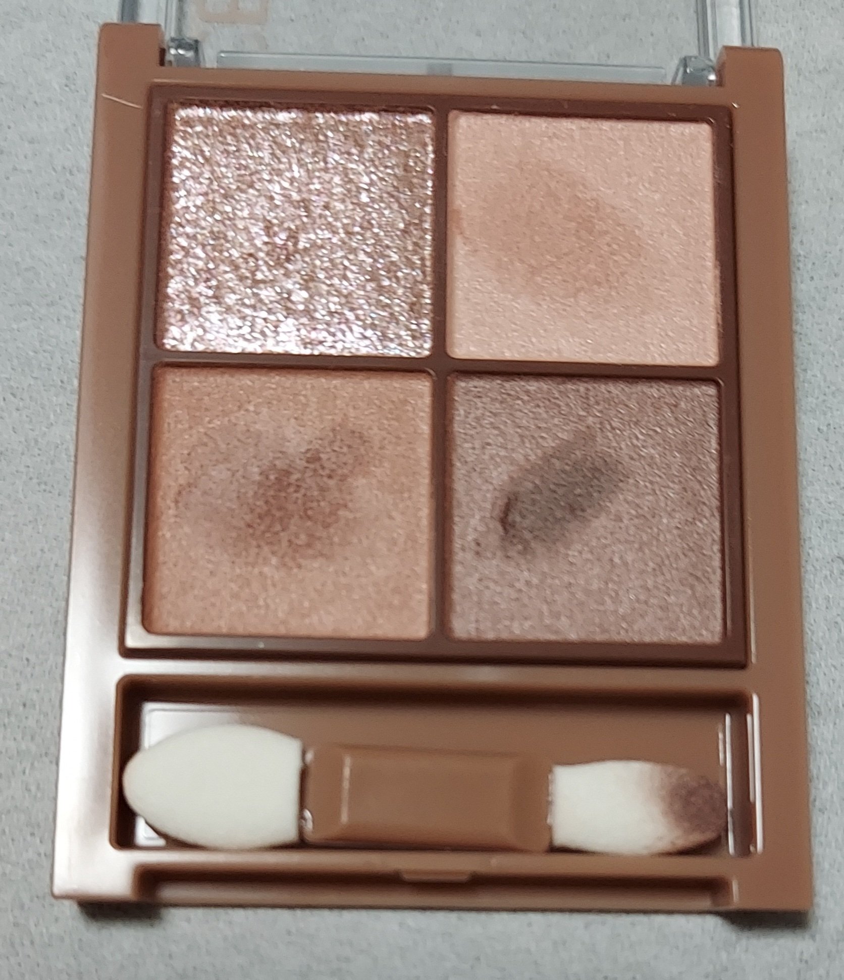 ビタートーンアイシャドウ/CEZANNE/パウダーアイシャドウを使ったクチコミ（1枚目）