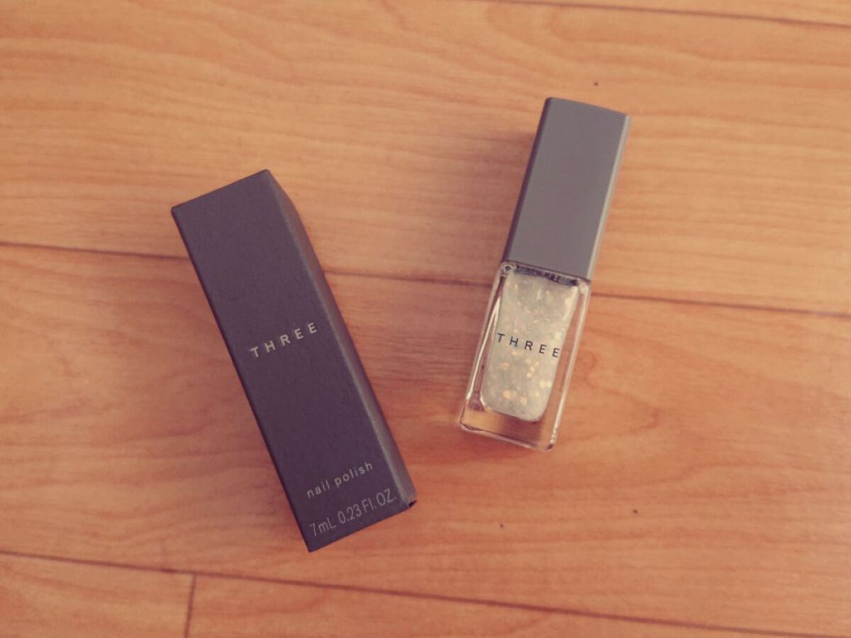 ネイルポリッシュ 126 SPARKLING RAYS＜限定色＞/THREE/マニキュアを使ったクチコミ（2枚目）