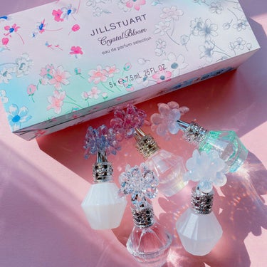 JILL STUART クリスタルブルーム オードパルファン セレクションのクチコミ「＼見た目も香りも大優勝🏆／



 #期待越えアイテム #JILL STUART#クリスタルブ.....」（1枚目）