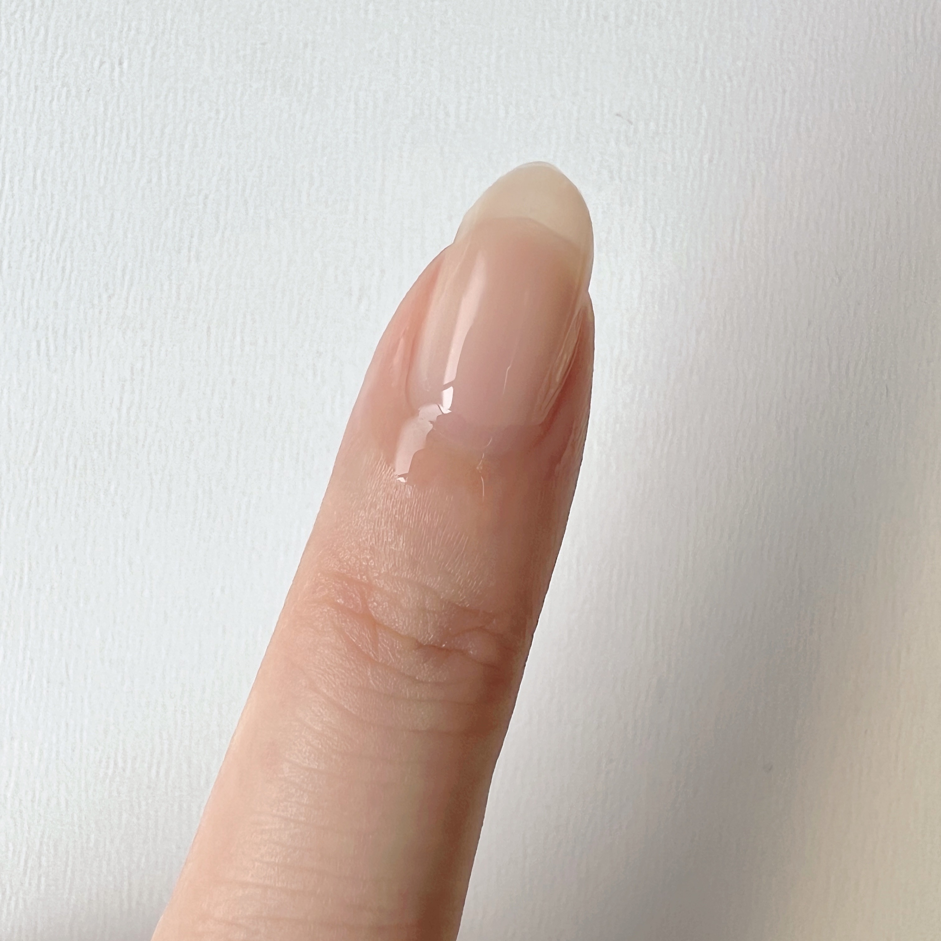 ブルーブライトネイルオイル/EMROSÉ/ネイルオイル・トリートメントを使ったクチコミ（2枚目）