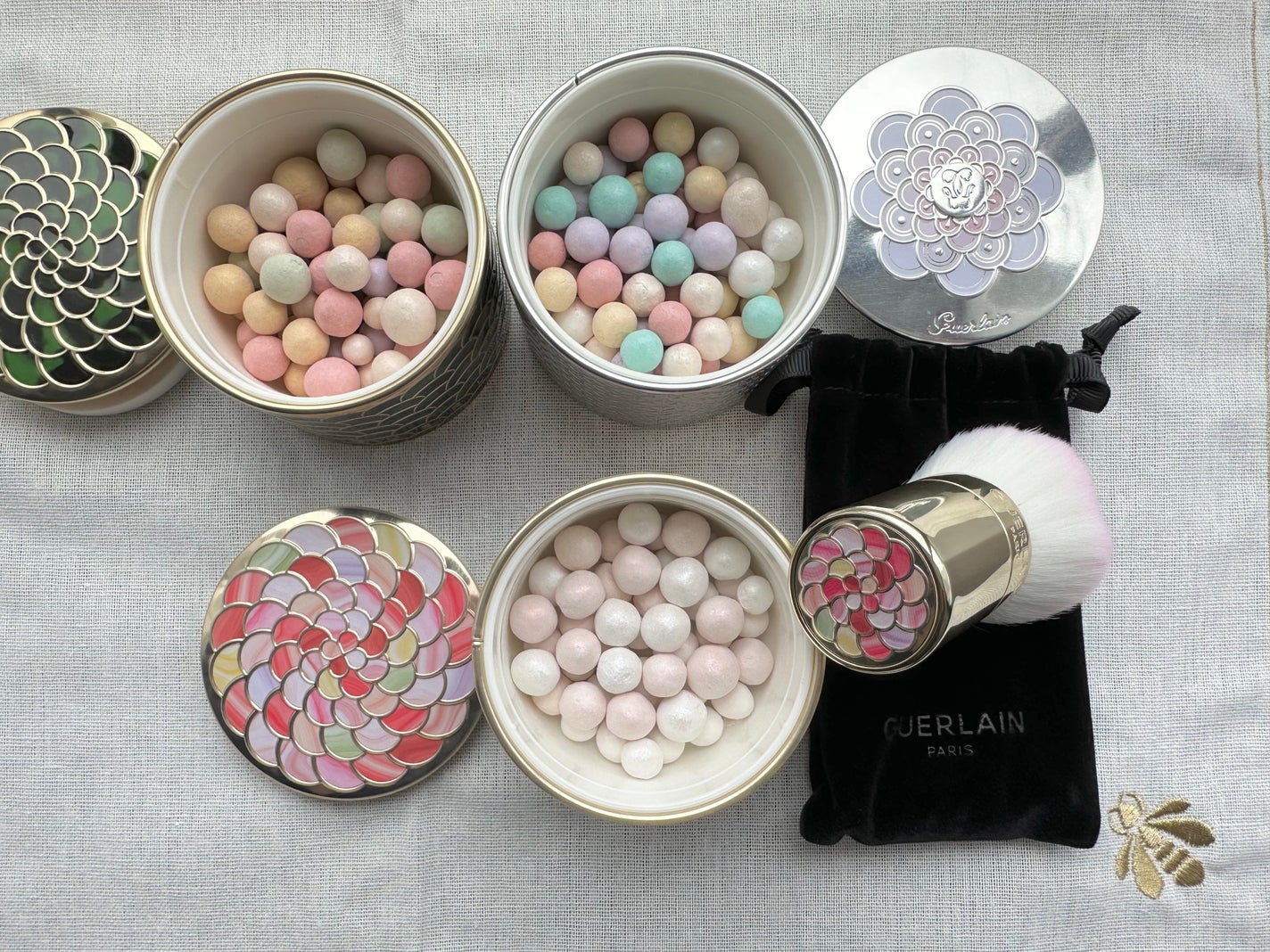 メテオリット ビーユ/GUERLAIN/フェイスパウダーを使ったクチコミ(1枚目)