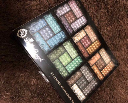 30COLORSEYESHADOWPALETTE/Dolly Angel/アイシャドウパレットを使ったクチコミ(1枚目)