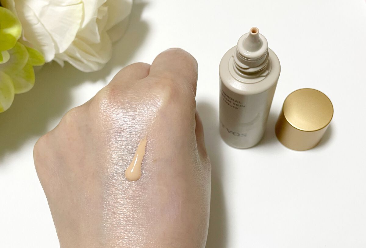 ミネラルフレッシュスキンリキッド/エトヴォス/リキッドファンデーションを使ったクチコミ（2枚目）