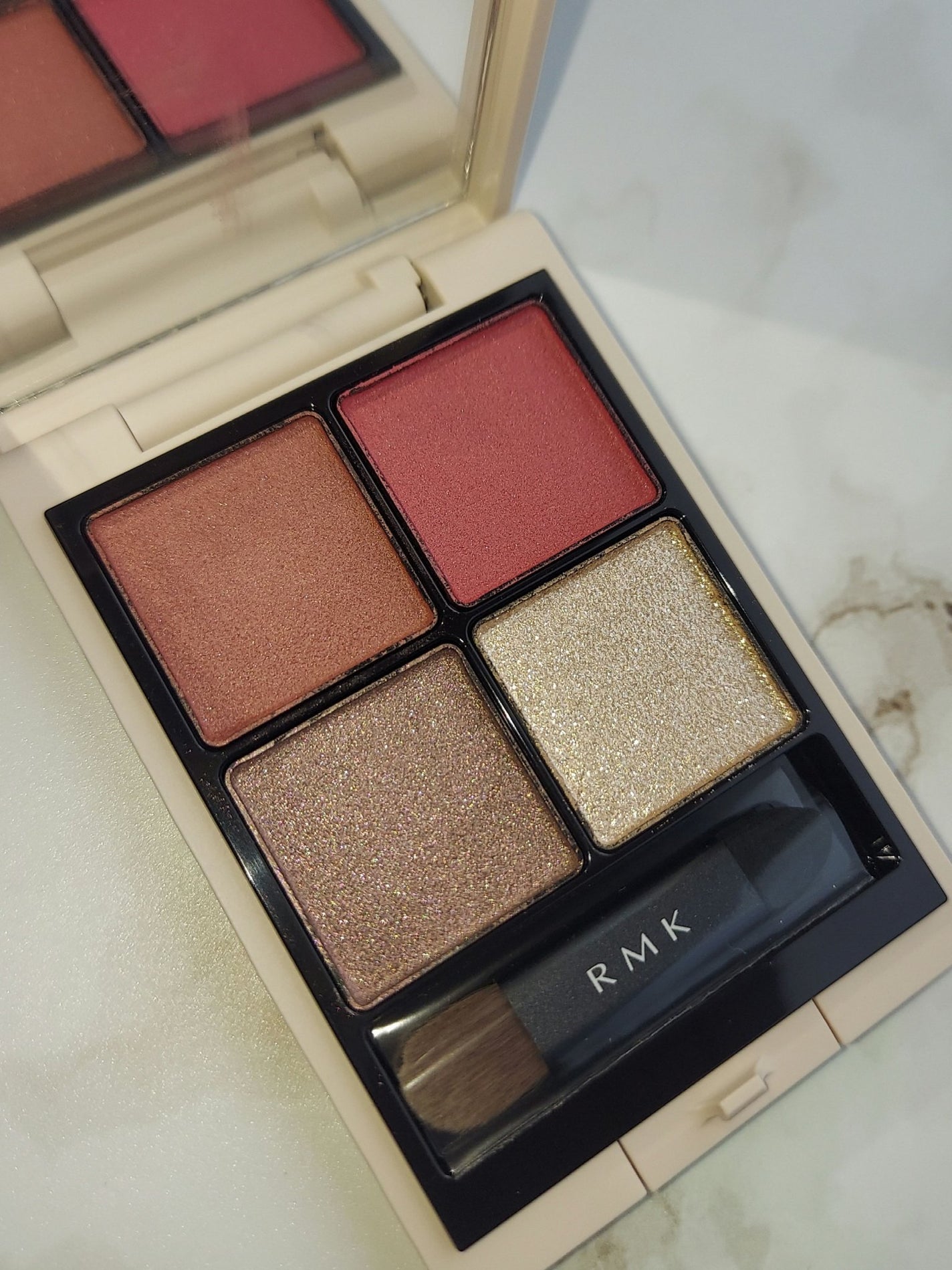 RMK シンクロマティック アイシャドウパレット/RMK/アイシャドウパレットを使ったクチコミ(4枚目)