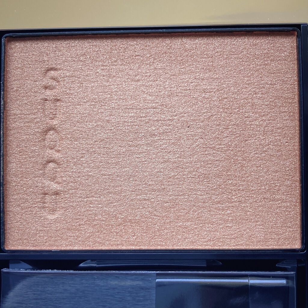 メルティング パウダー ブラッシュ/SUQQU/パウダーチークを使ったクチコミ（3枚目）