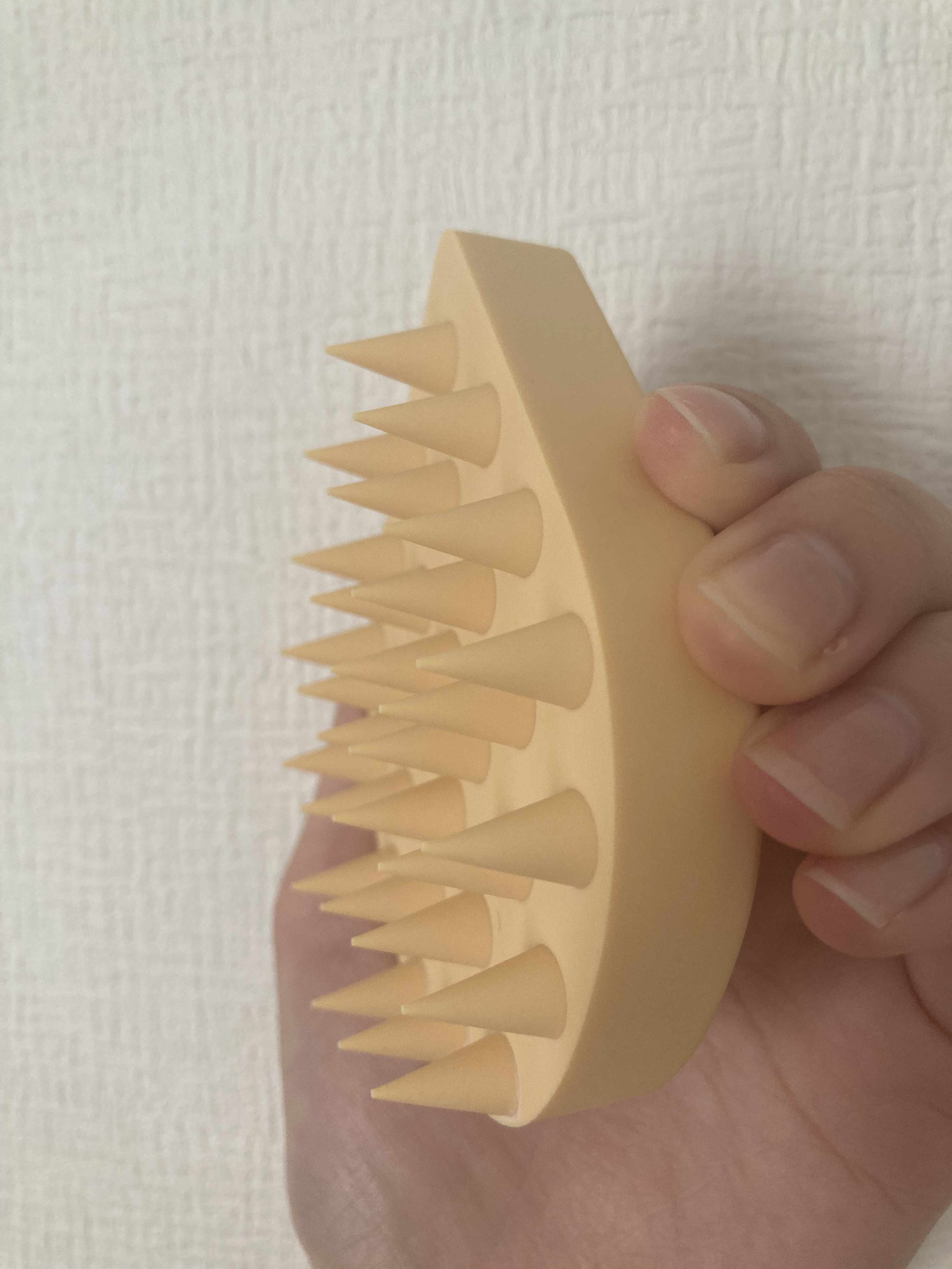 リラクシングマッサージブラシ/エトヴォス/スカルプブラシを使ったクチコミ（3枚目）