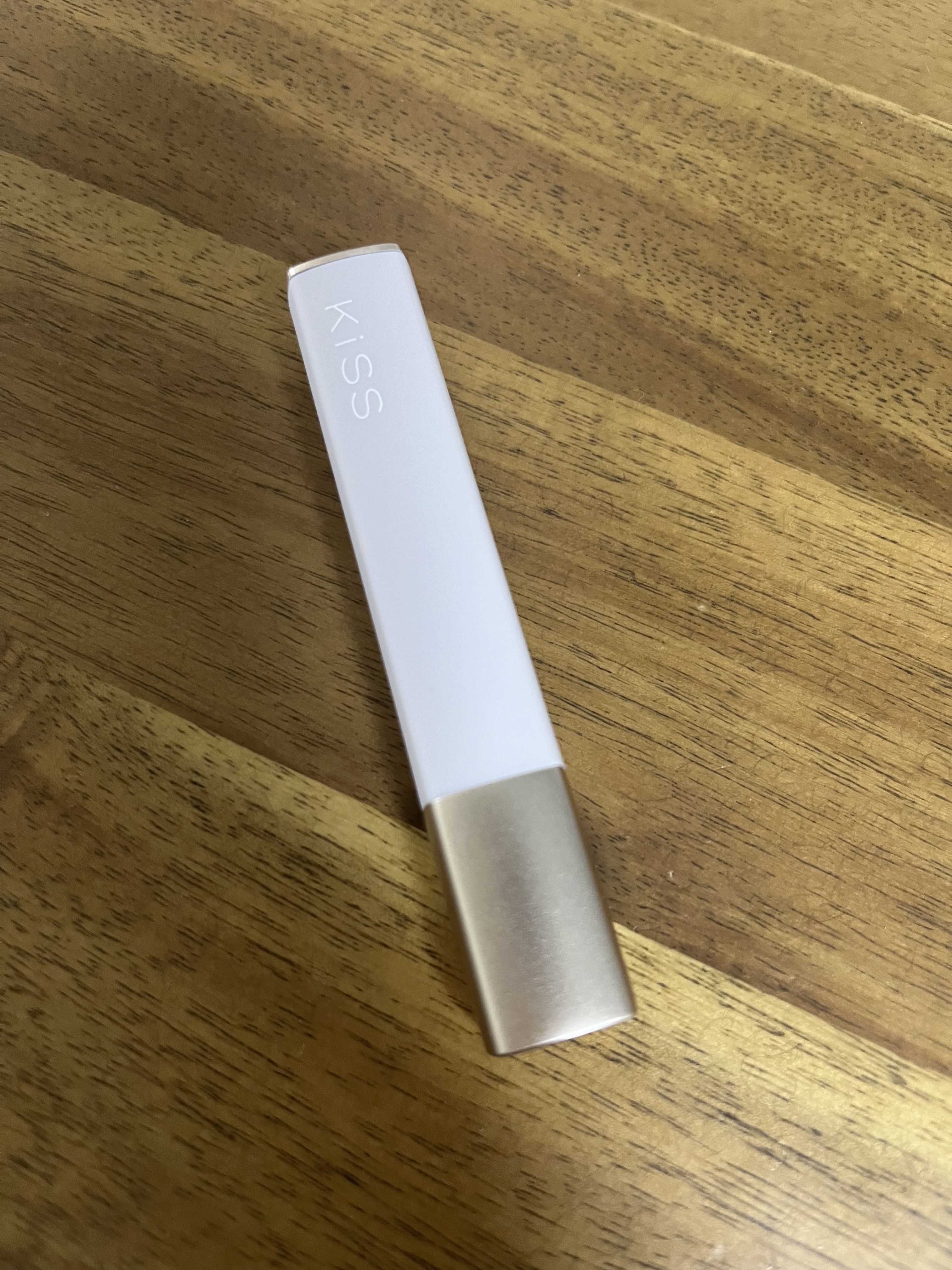 リップアローＸ 01 ルビーヒールズ/KiSS/口紅を使ったクチコミ（3枚目）