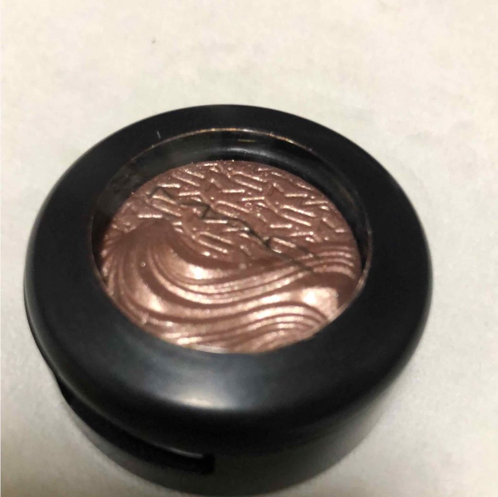 エクストラ ディメンション アイシャドウ/M・A・C/単色アイシャドウを使ったクチコミ（1枚目）