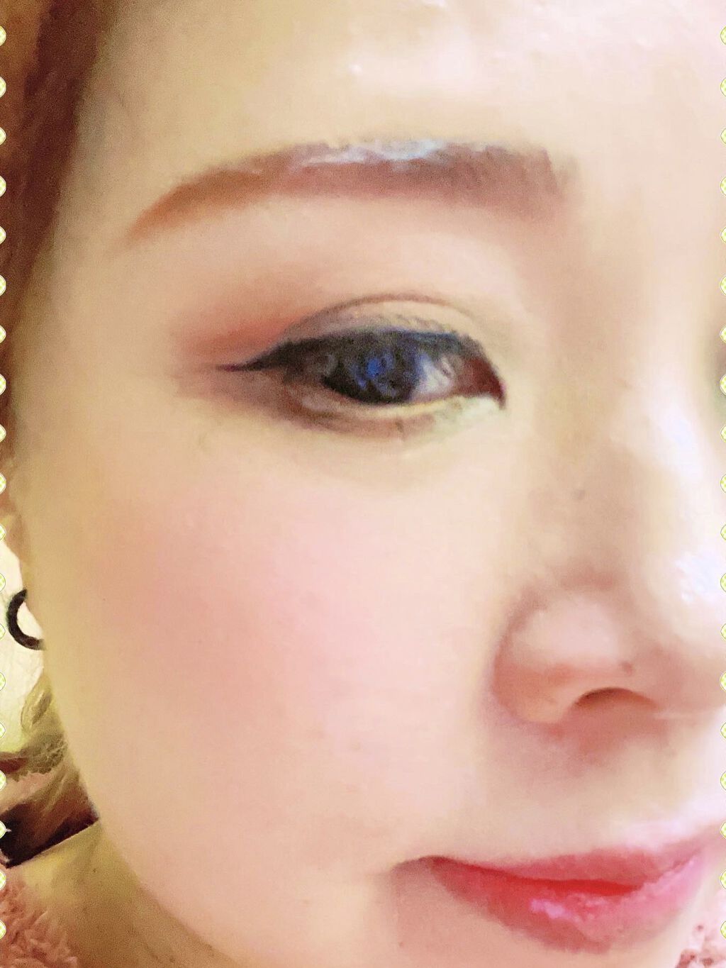 グロウフルールハイライター 02 イルミネートライト/キャンメイク/パウダーハイライトを使ったクチコミ（3枚目）