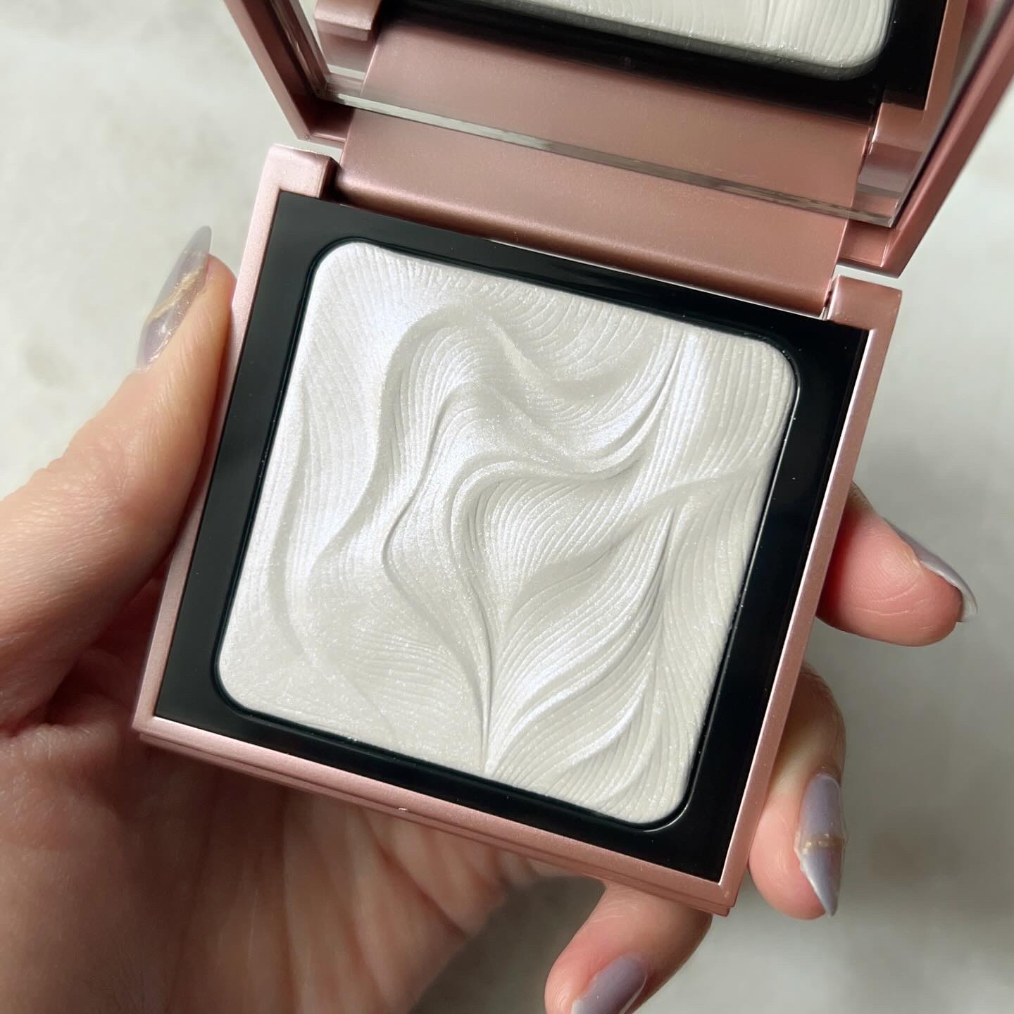 ロングウェア クリーム シャドウ スティック/BOBBI BROWN/スティックアイシャドウを使ったクチコミ（3枚目）