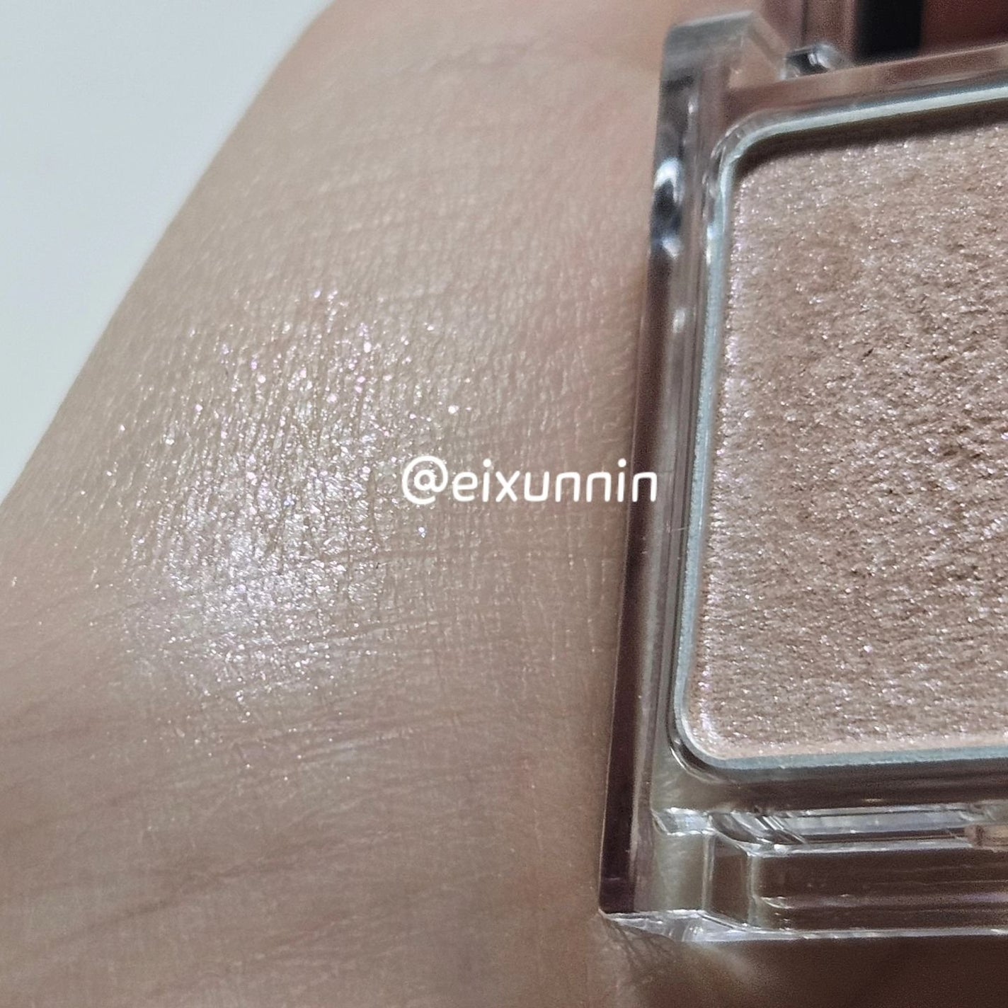 ケイト ザ アイカラー/KATE/単色アイシャドウを使ったクチコミ(6枚目)