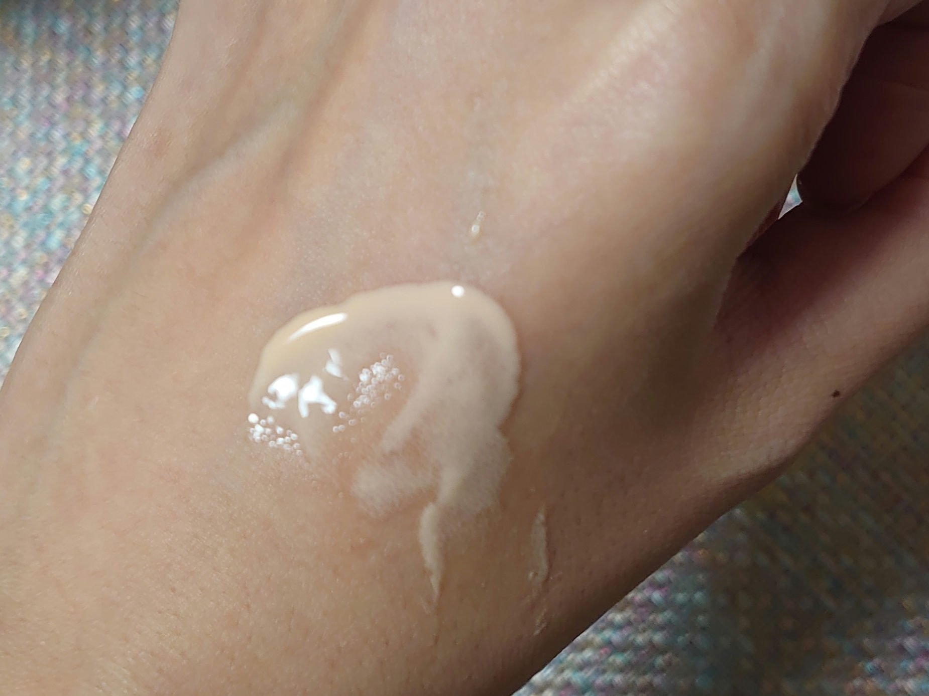 アンリミテッド マティファイング ポアレス プライマー/shu uemura/化粧下地を使ったクチコミ（3枚目）