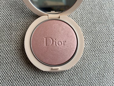 ディオールスキン フォーエヴァー クチュール ルミナイザー/Dior/プレストパウダーを使ったクチコミ（2枚目）