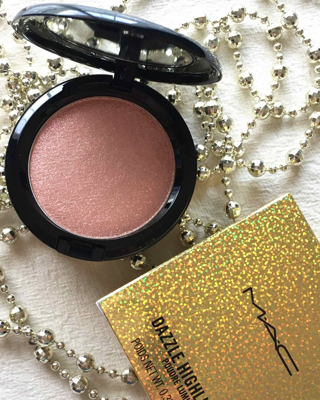 ダズル ハイライター/M・A・C/パウダーハイライトを使ったクチコミ（2枚目）