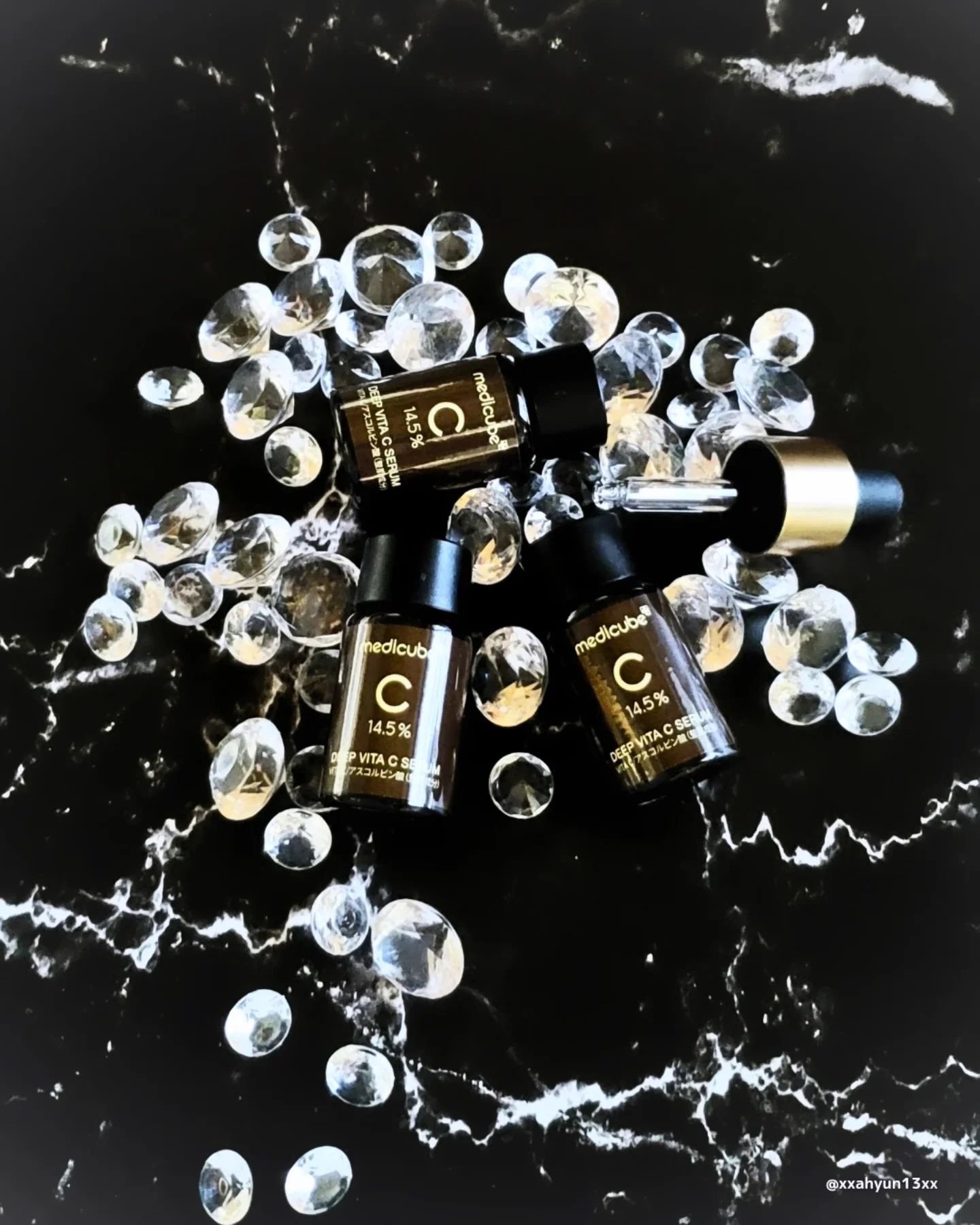 ディープビタCアンプル2.0/MEDICUBE/美容液を使ったクチコミ（3枚目）