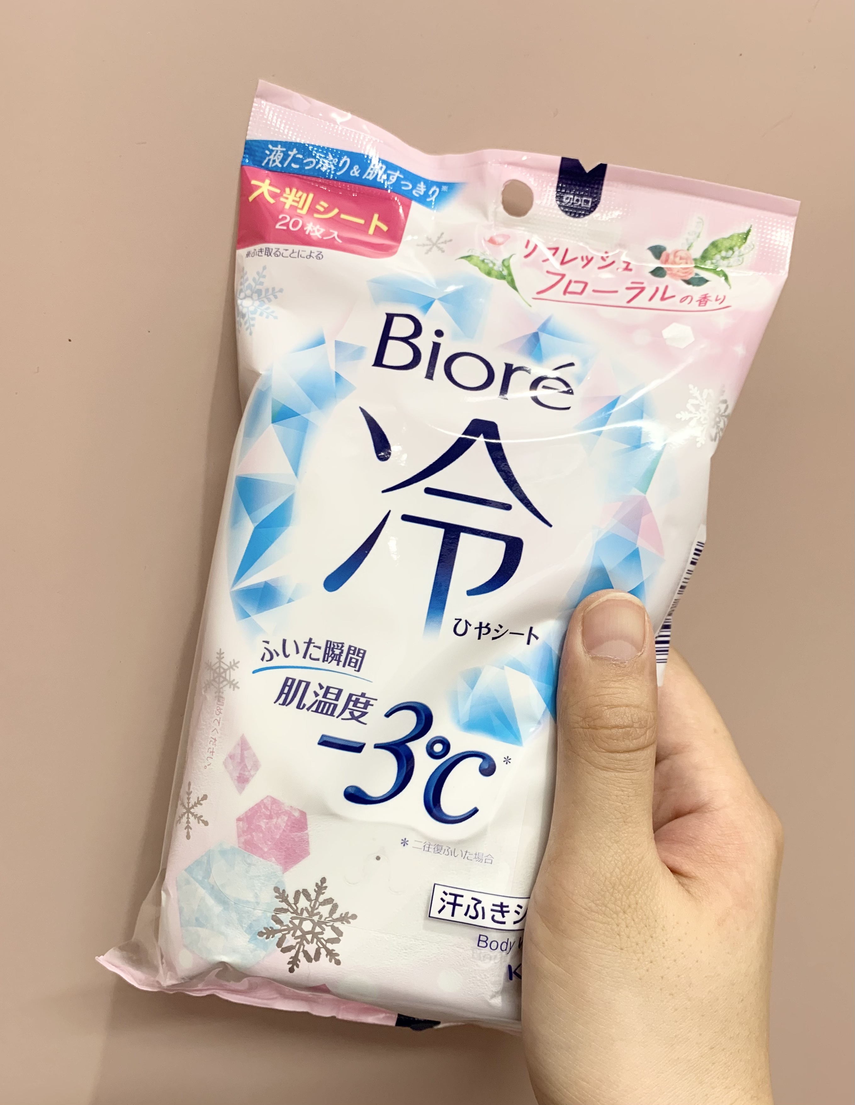 冷シート リフレッシュフローラルの香り/ビオレ/ボディシートを使ったクチコミ（1枚目）