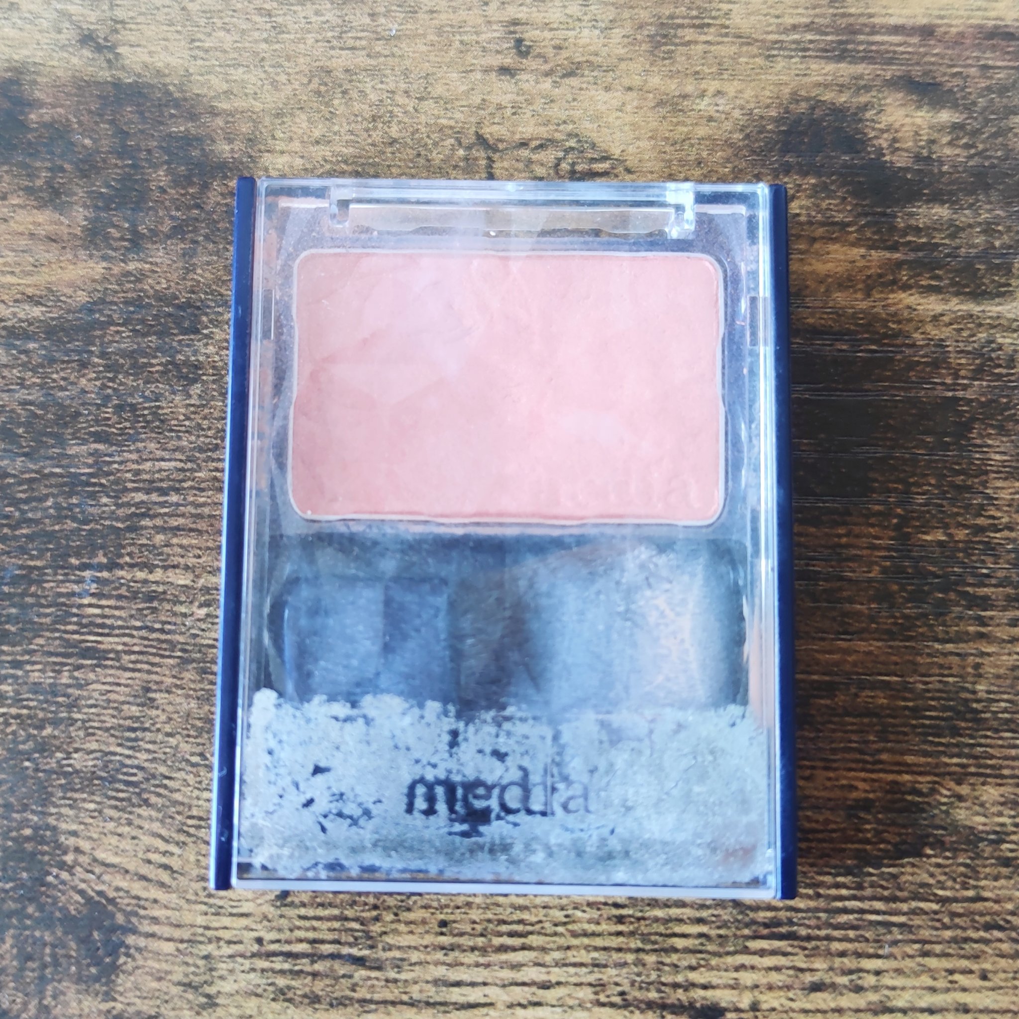 ブライトアップチークN RD-02/media/パウダーチークを使ったクチコミ（2枚目）