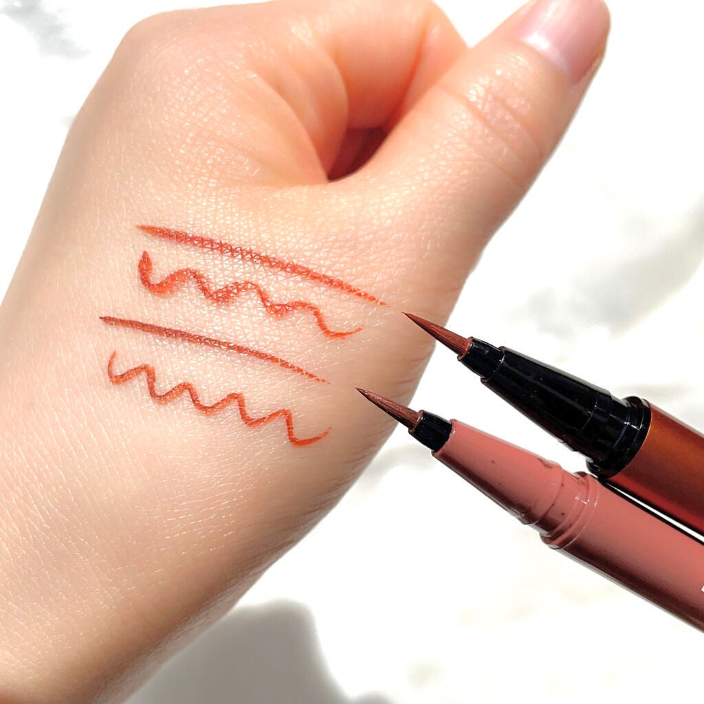 スキルレスライナー/LUMIURGLAS/リキッドアイライナーを使ったクチコミ(3枚目)