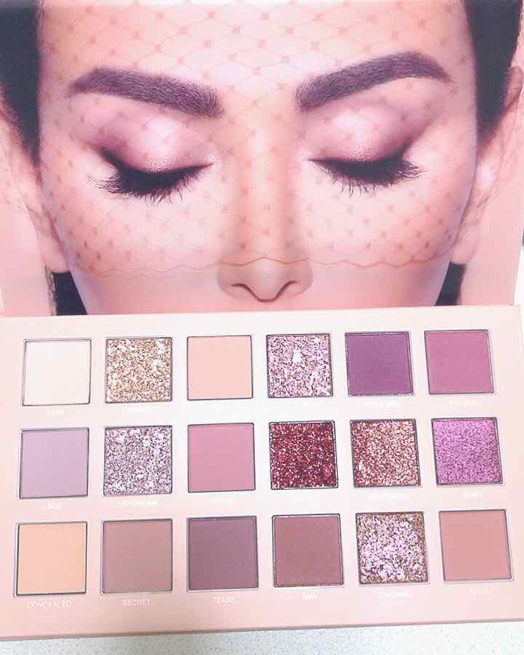 フーダビューティ デザート ダスク アイシャドウパレット/Huda Beauty/アイシャドウパレットを使ったクチコミ(2枚目)