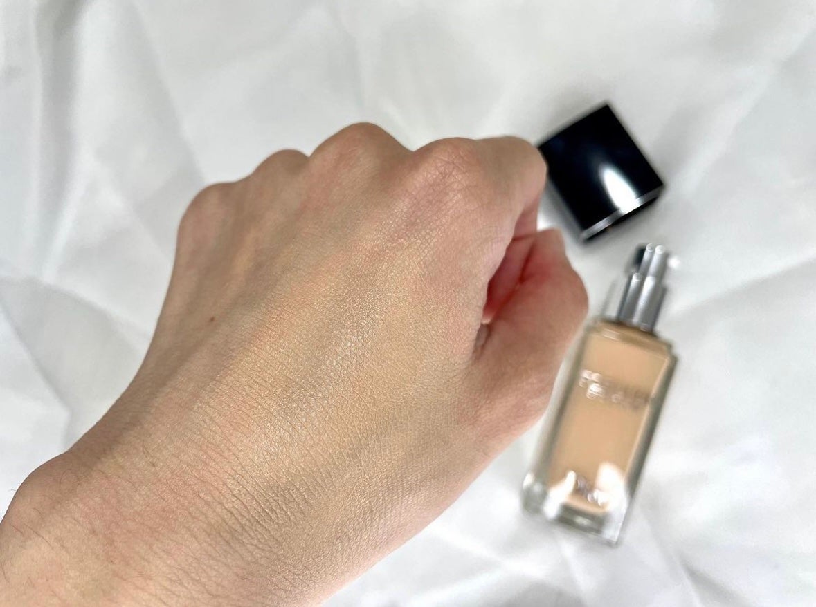 ディオールスキン フォーエヴァー フルイド グロウ/Dior/リキッドファンデーションを使ったクチコミ(3枚目)