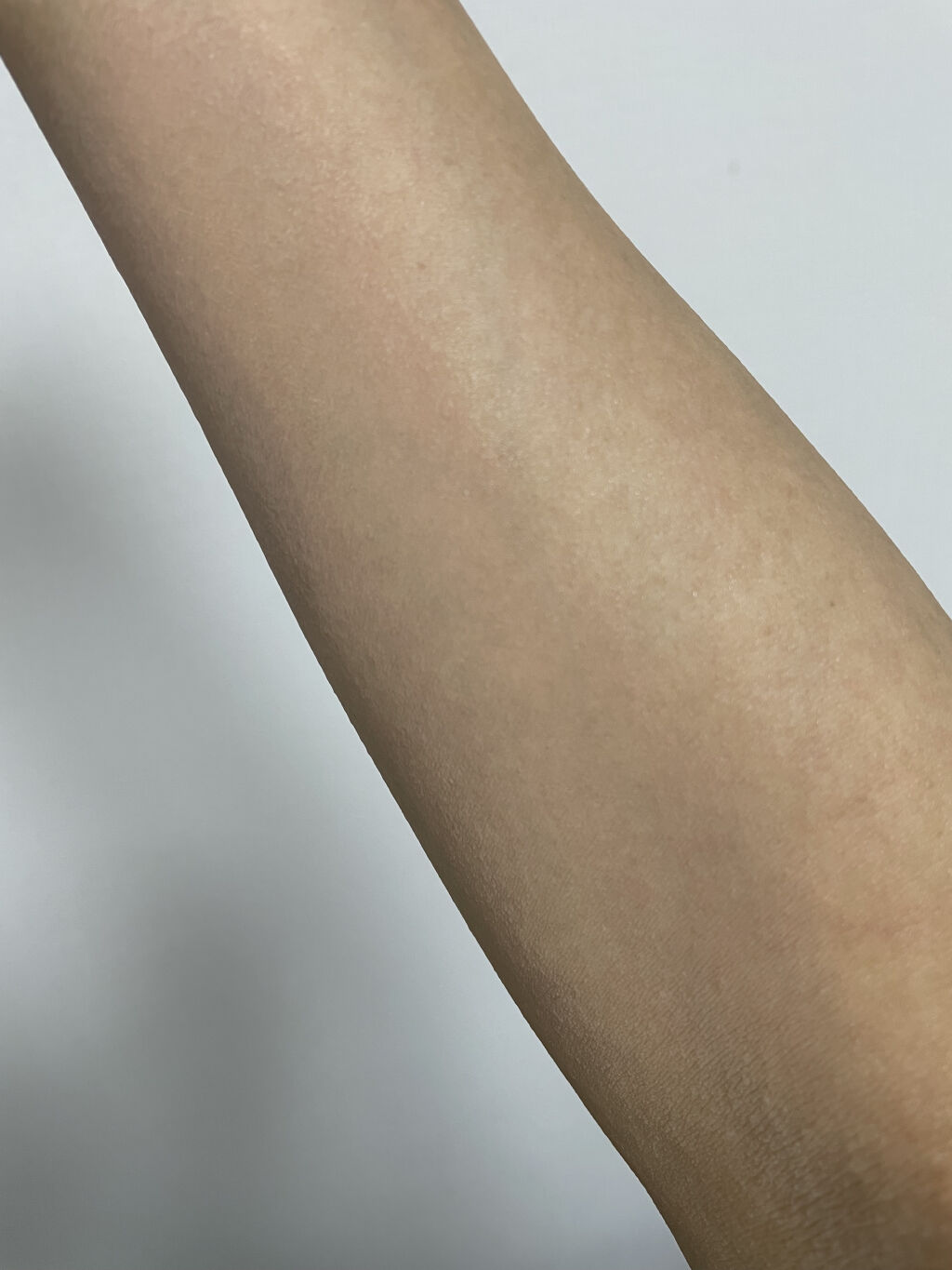 【旧】ディオールスキン フォーエヴァー フルイド グロウ/Dior/リキッドファンデーションを使ったクチコミ（3枚目）