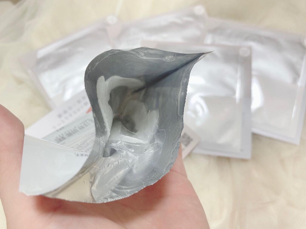 ビューティーアイズ エッセンスシート プレミアム/AXXZIA/アイケア・アイクリームを使ったクチコミ(3枚目)