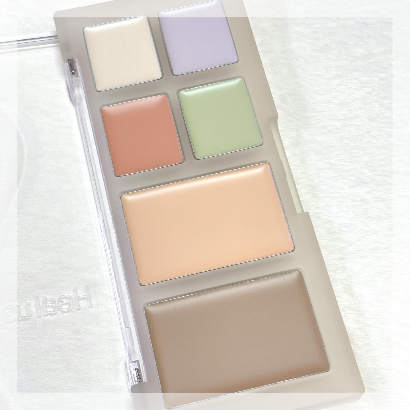 ブリージングコンシーラーパレット/Healus/パレットコンシーラーを使ったクチコミ（2枚目）