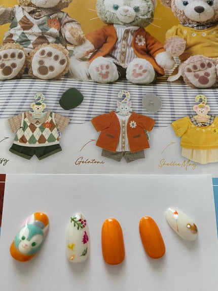 pink_sounds_hill on LIPS 「ディズニーキャラクターのジェラトーニをイメージしたネイルです🎨..」(2枚目)