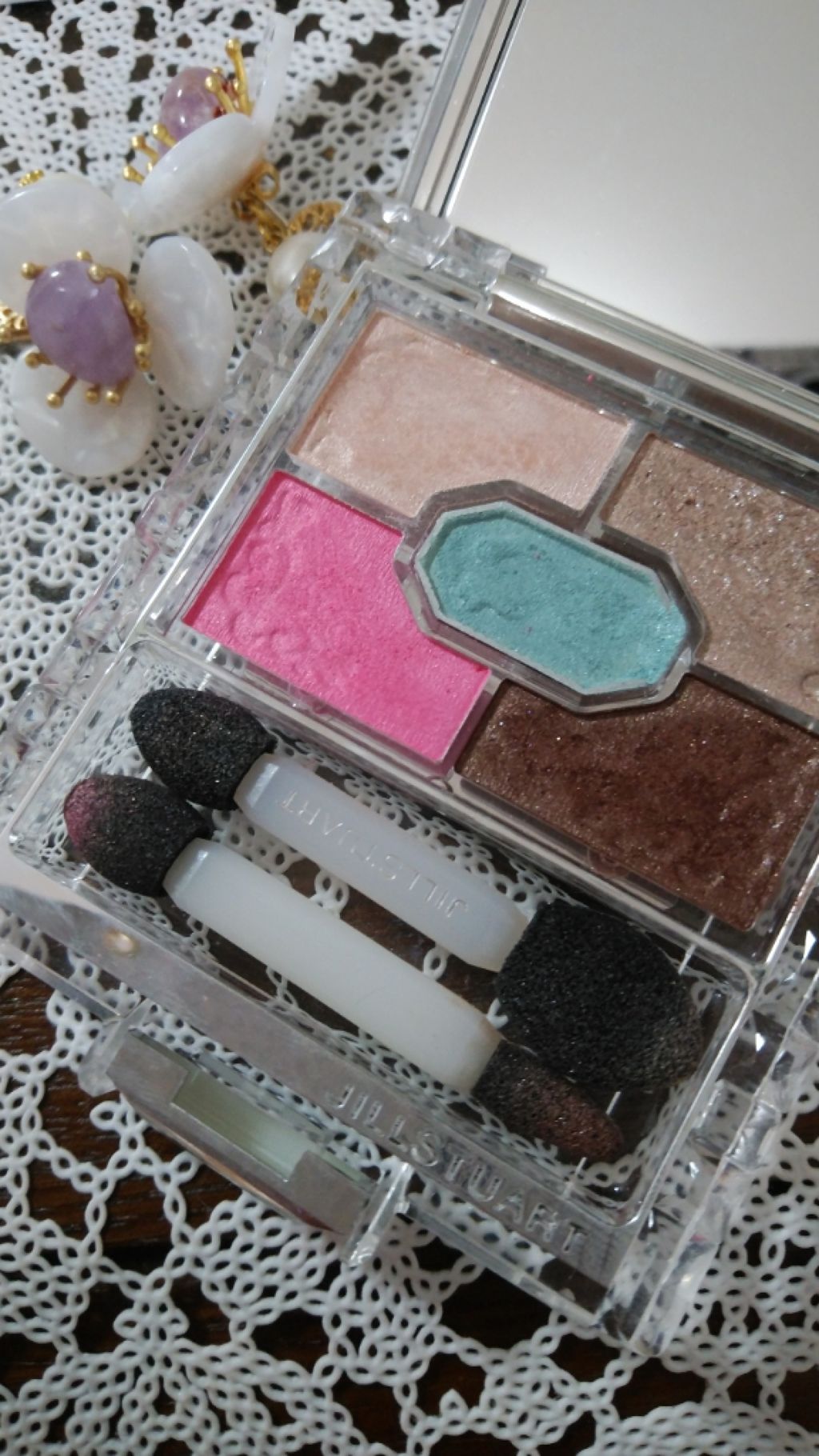 リボンクチュール アイズ/JILL STUART/アイシャドウパレットを使ったクチコミ(2枚目)