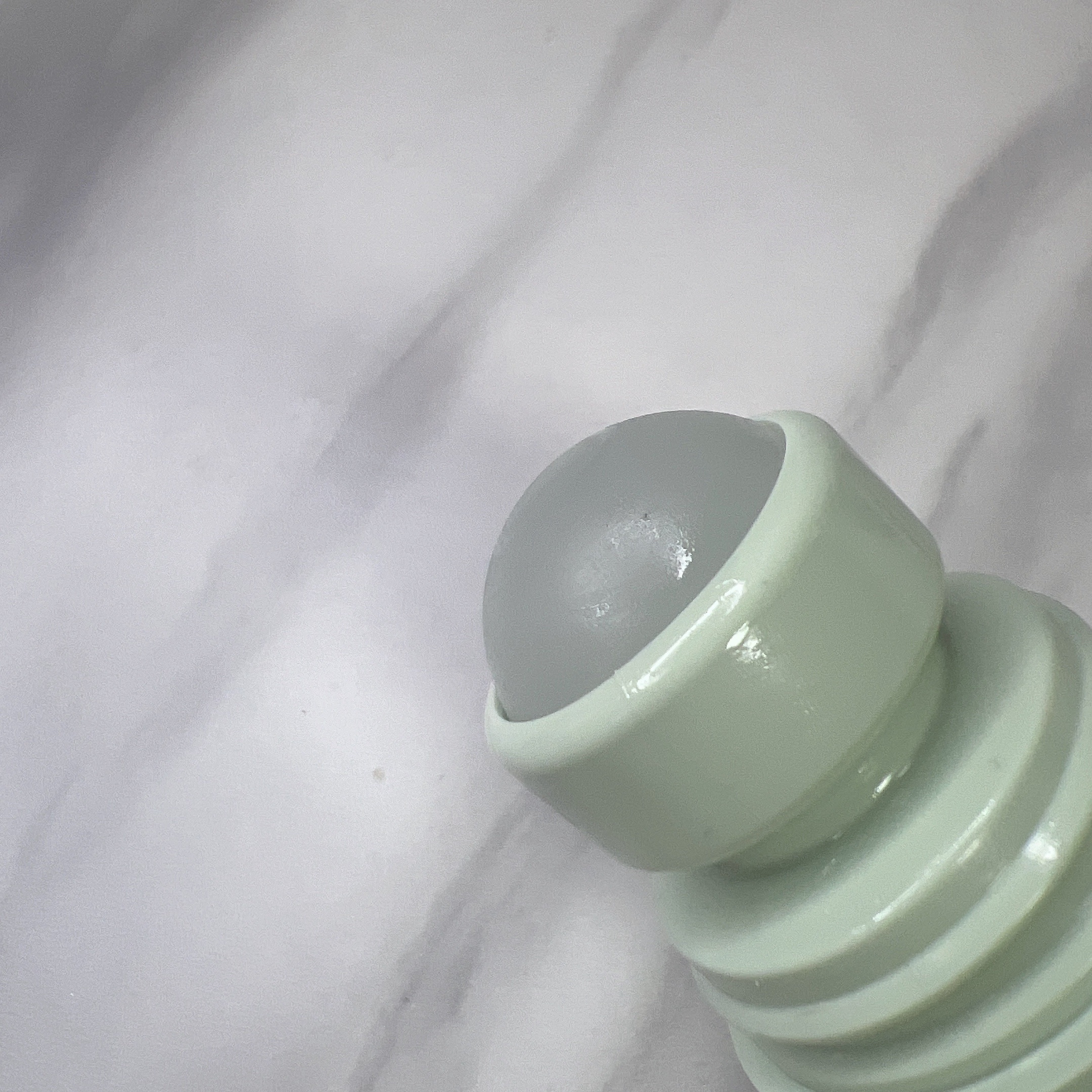 アンティ パースパイラント デオドラント ロールオン N〈医薬部外品〉/CLINIQUE/デオドラント・制汗剤を使ったクチコミ（2枚目）