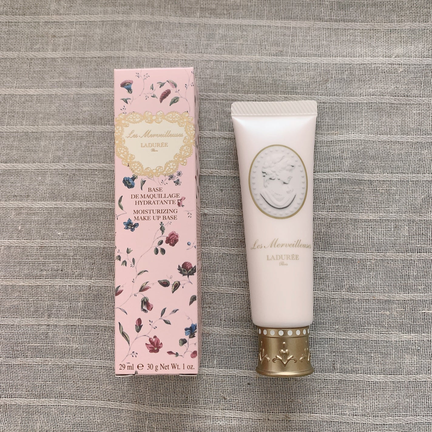 モイスチュアライジング メイクアップ ベース/レ・メルヴェイユーズ ラデュレ/化粧下地を使ったクチコミ(1枚目)