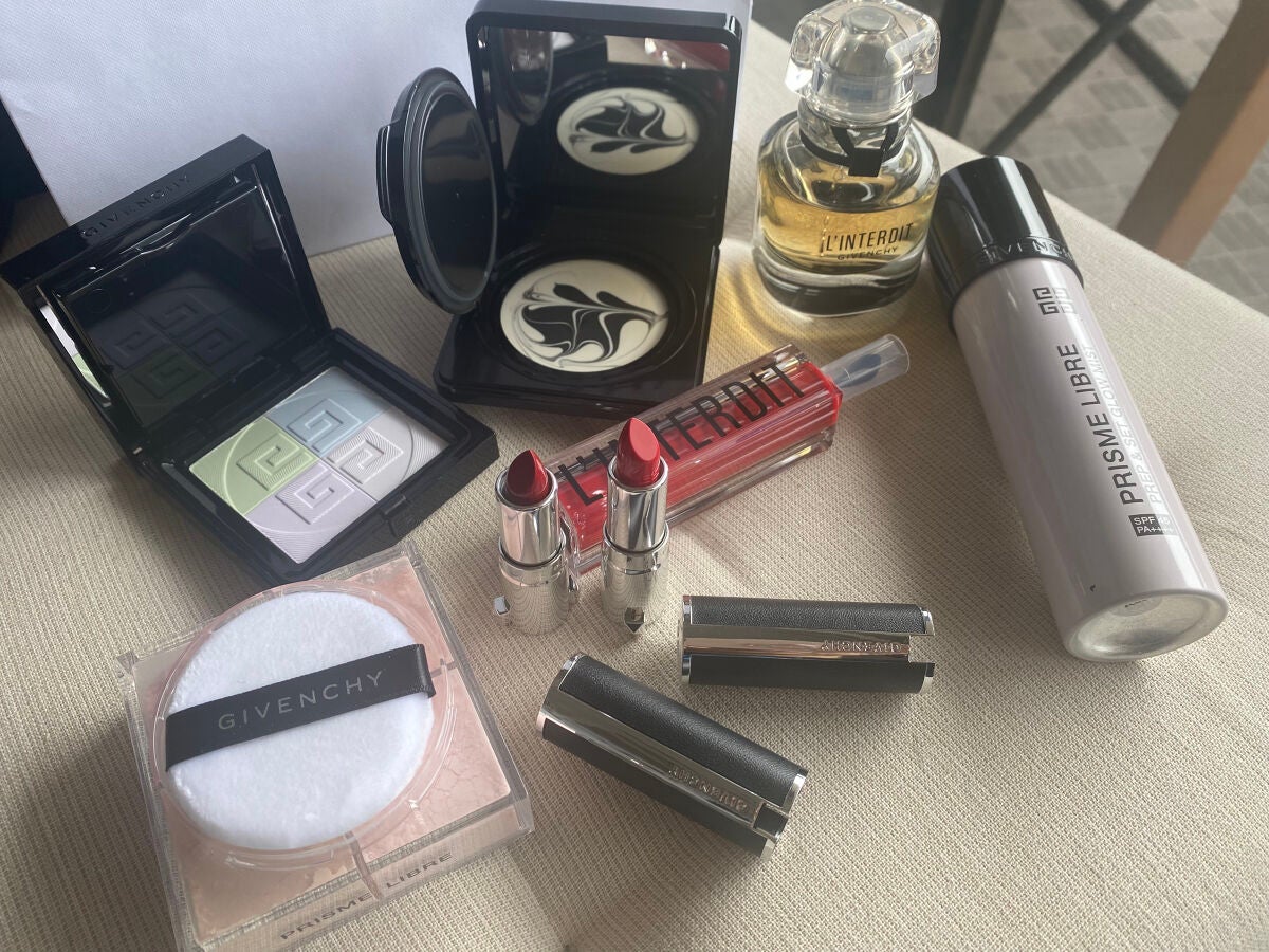 プリズム・リーブル/GIVENCHY/ルースパウダーを使ったクチコミ(2枚目)