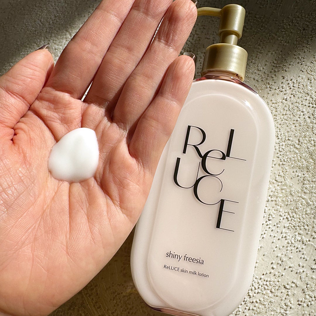 リルーチェ スキンミルクローション シャイニーフリージア/コスメテックスローランド/ボディローションを使ったクチコミ(4枚目)