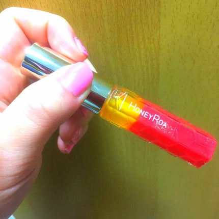 ハニーラスター r/ROAlív/リップグロスを使ったクチコミ(1枚目)