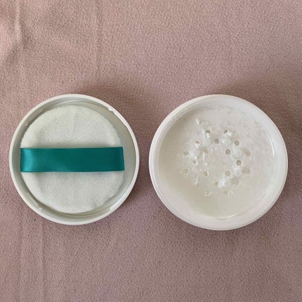 薬用さらさらデオドラントパウダー/デオナチュレ/デオドラント・制汗剤を使ったクチコミ(2枚目)