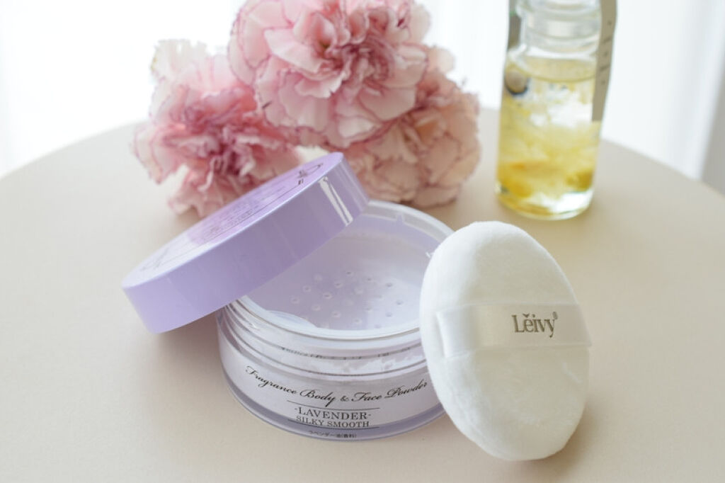フレグランス ボディ＆フェイスパウダー ラベンダー/Leivy/ルースパウダーを使ったクチコミ（1枚目）