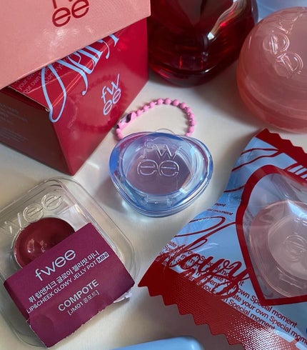 フィー リップアンドチーク グローイジェリーポット/fwee/リップグロスを使ったクチコミ(6枚目)