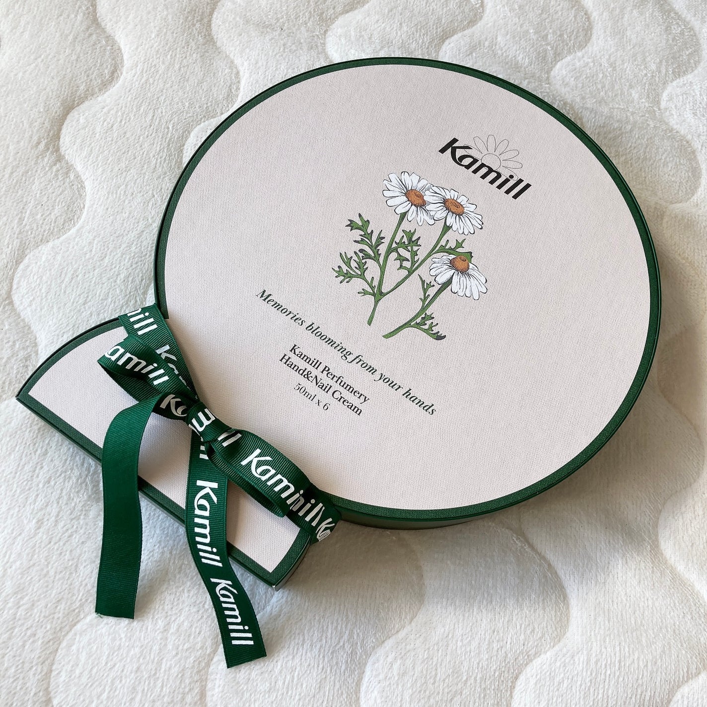 パフューマリー ハンド&ネイルクリーム デューイアルテミシア 50ml/カミール/ハンドクリームを使ったクチコミ(9枚目)