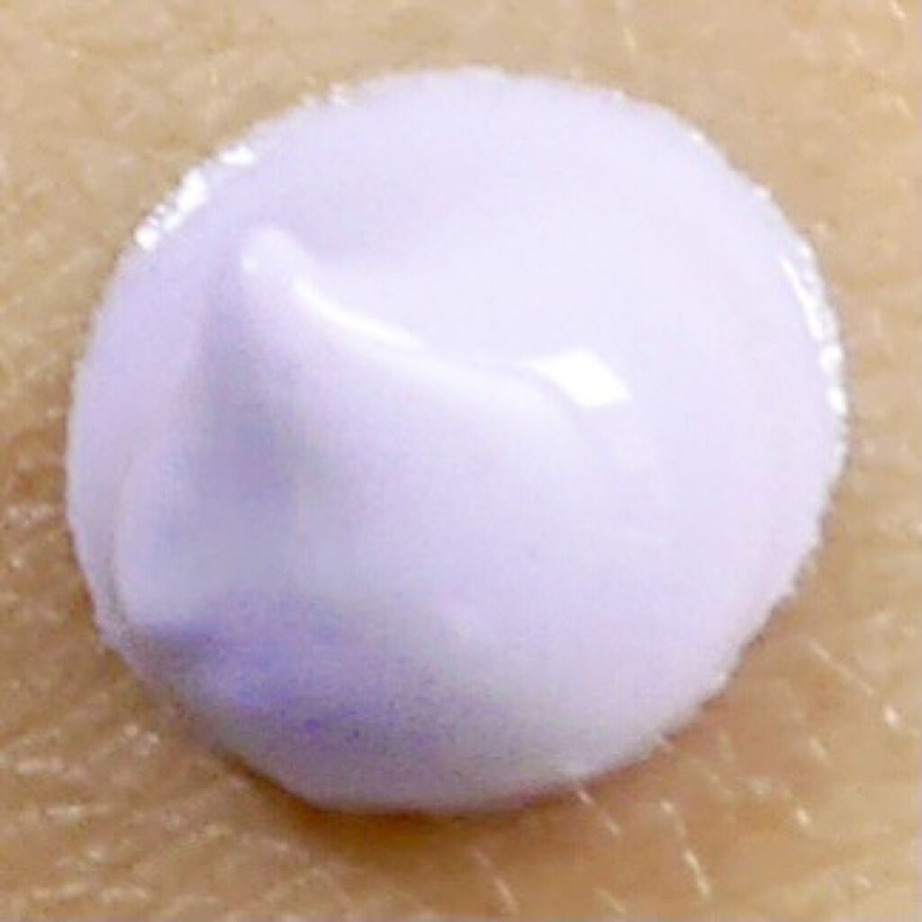 パラソーラ ネオイルミスキン UV エッセンス LV 【ネオイルミ ラベンダー】/パラソーラ/日焼け止め・UVケアを使ったクチコミ（2枚目）