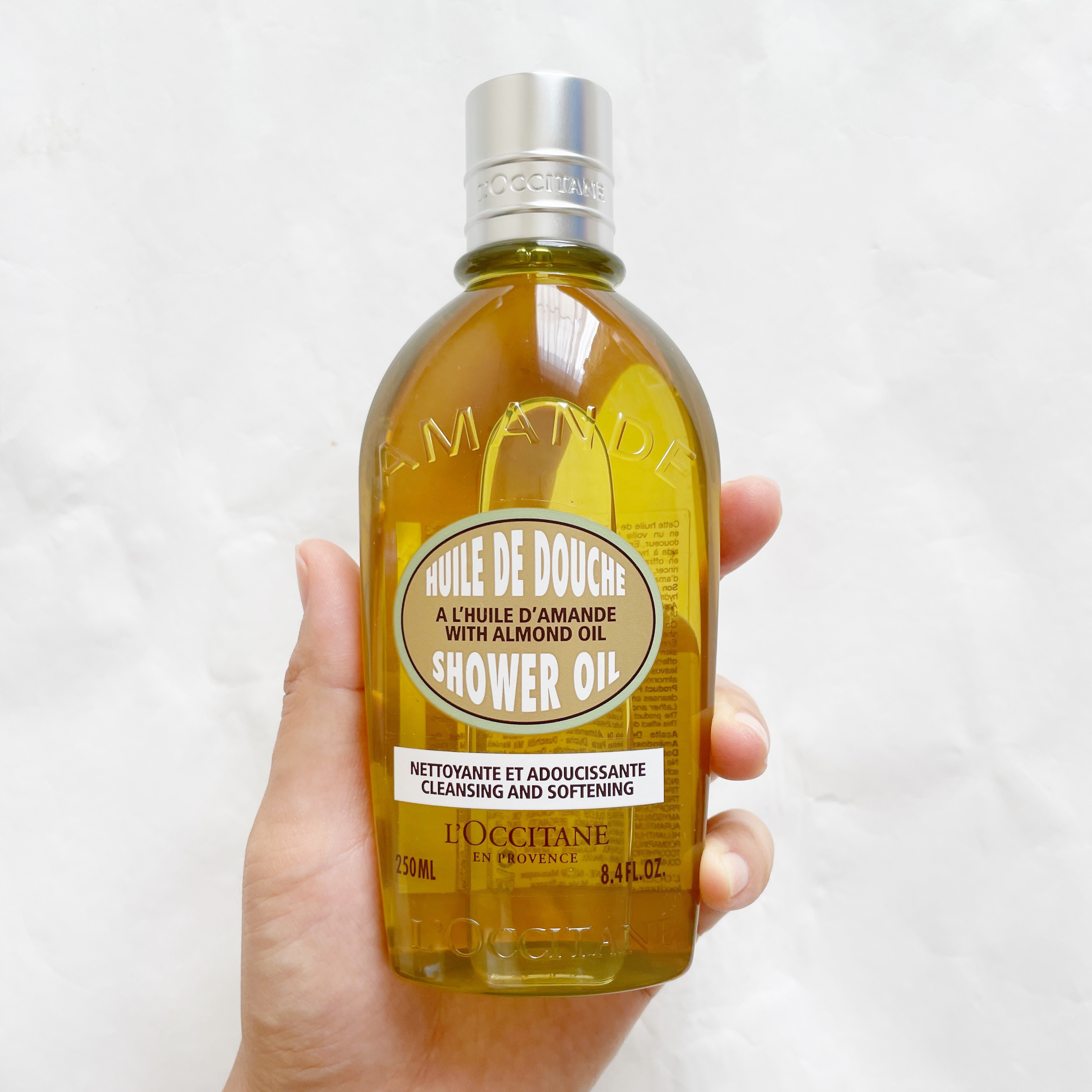 アーモンド モイスチャライジングシャワーオイル/L'OCCITANE/ボディソープを使ったクチコミ（3枚目）
