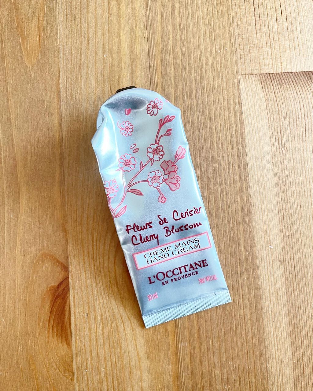 チェリーブロッサム ソフトハンドクリーム/L'OCCITANE/ハンドクリームを使ったクチコミ（1枚目）
