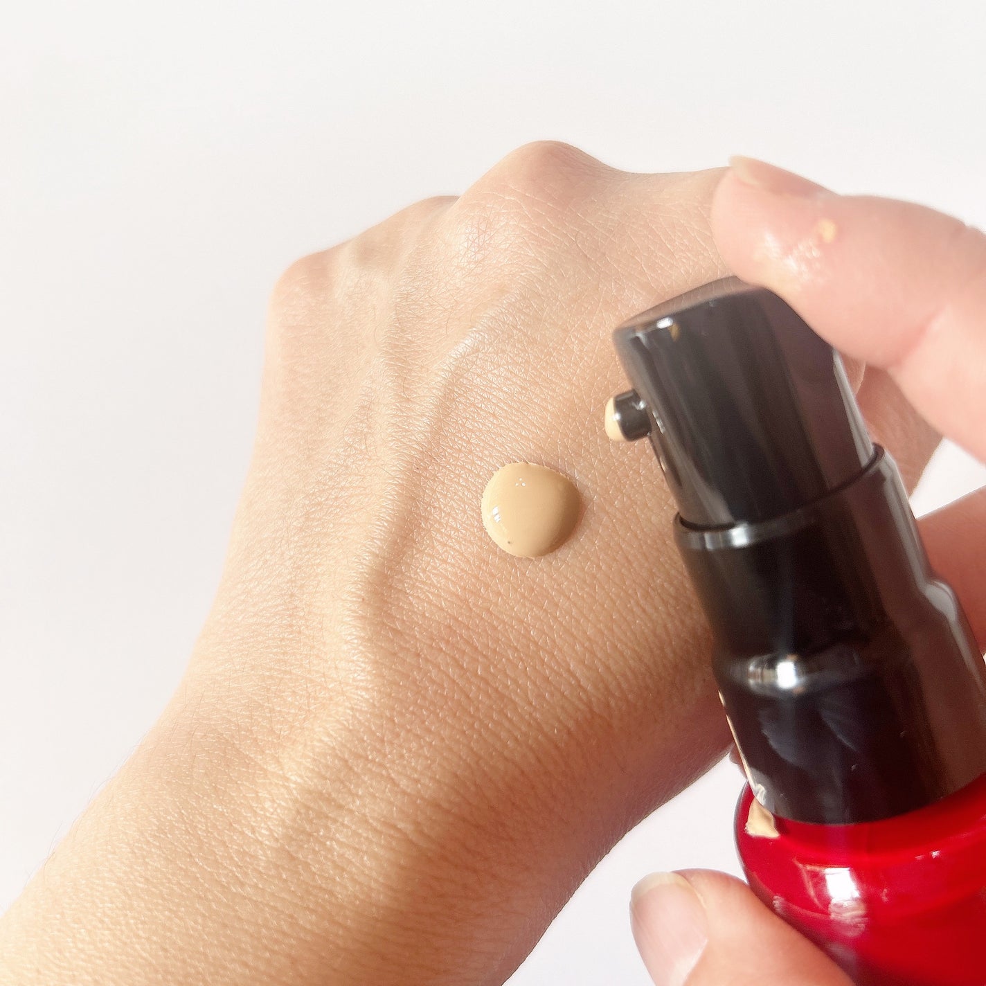 インウイ リキッドファンデーション/INOUI/リキッドファンデーションを使ったクチコミ(3枚目)