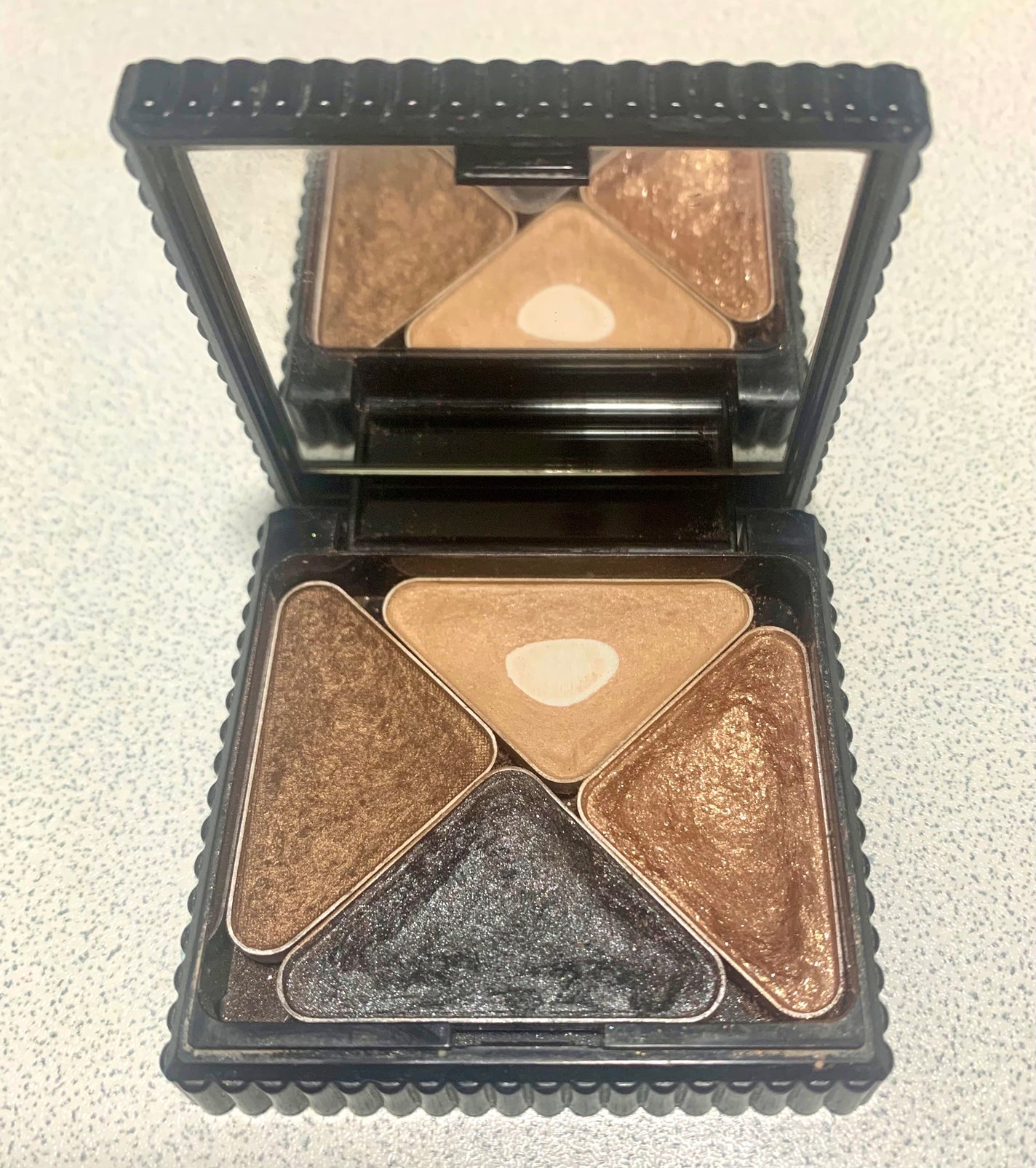 アイオープナー/MARY QUANT/単色アイシャドウを使ったクチコミ(2枚目)