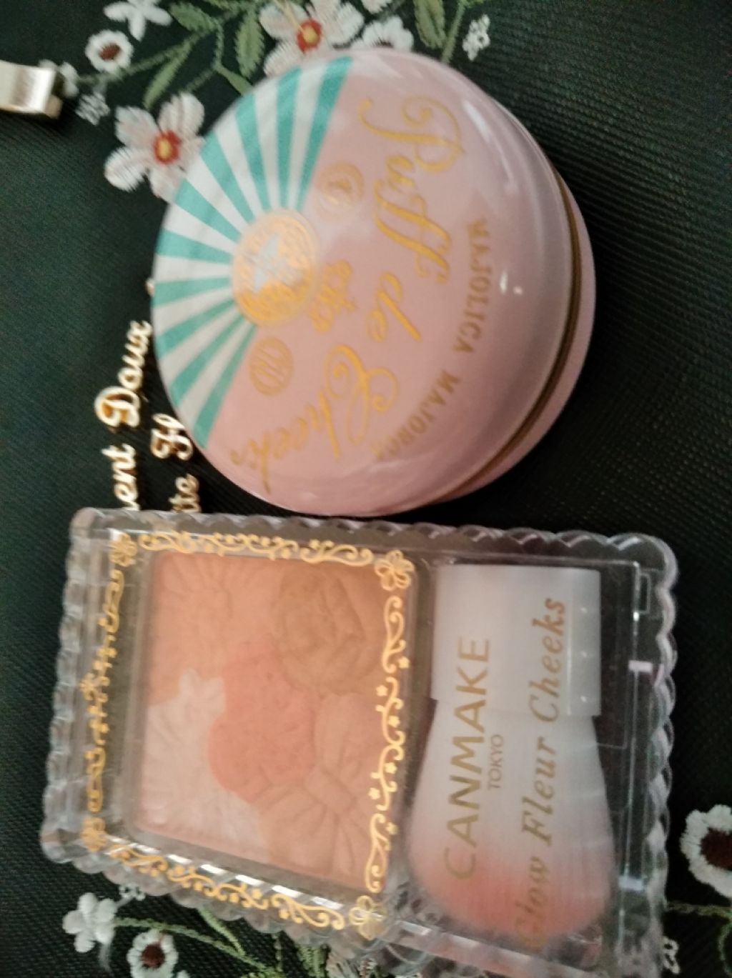 パフ・デ・チーク/マジョリカ マジョルカ/パウダーチークを使ったクチコミ（2枚目）