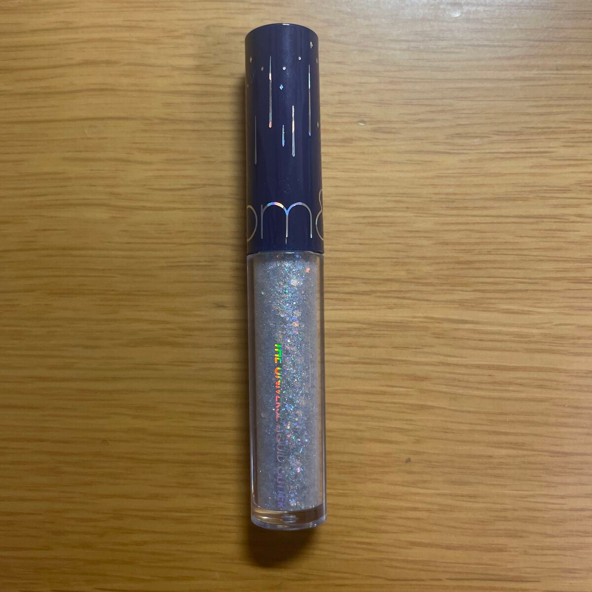 なー on LIPS 「こんばんは!今回紹介するのは、グリッターです!〜ロムアンドリキ..」(1枚目)